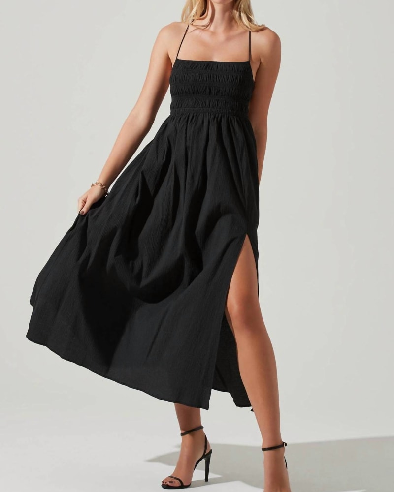 Front of a model wearing a size LARGE Stasia Dress In Black in Black by ASTR. | dia_product_style_image_id:342315